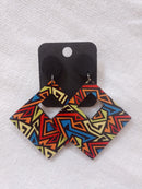 Brincos Amadeirados Summer Print - São 36 cores e formas pra celebrar sua beleza!