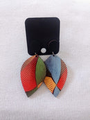 Brincos Amadeirados Summer Print - São 36 cores e formas pra celebrar sua beleza!