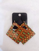 Brincos Amadeirados Summer Print - São 36 cores e formas pra celebrar sua beleza!